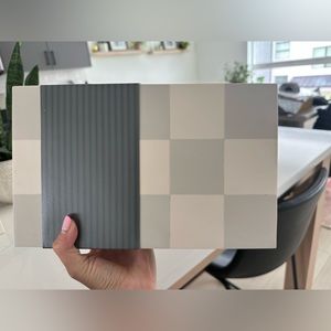 Threshold Checkered box